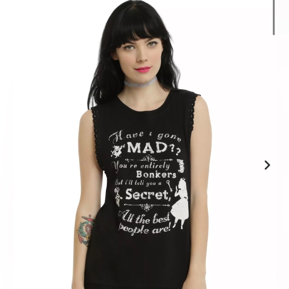 Disney Alice in Wonderland Gone Mad Black Tank top Size Large